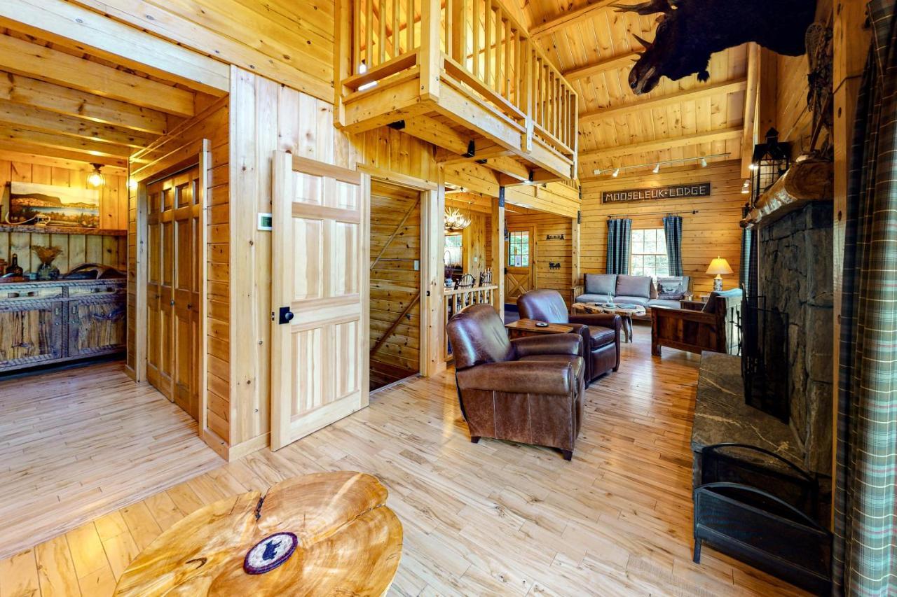 The Highlands Mooseleuk Lodge מראה חיצוני תמונה