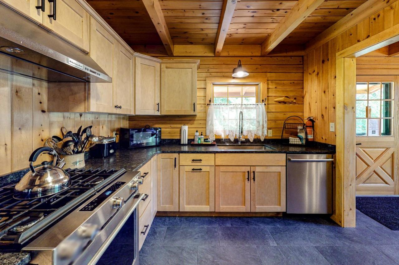 The Highlands Mooseleuk Lodge מראה חיצוני תמונה